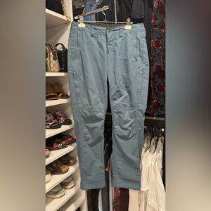 KÜHL Women’s Spire Roll-Up Pant, size 8, 30”L. Color: Blue Harbor.